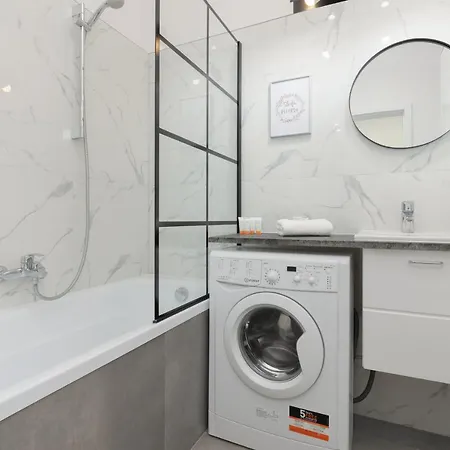 Elegant Apartment With Balcony & Bathtub Warsaw Wola By Noclegi Renters Exteriér fotografie