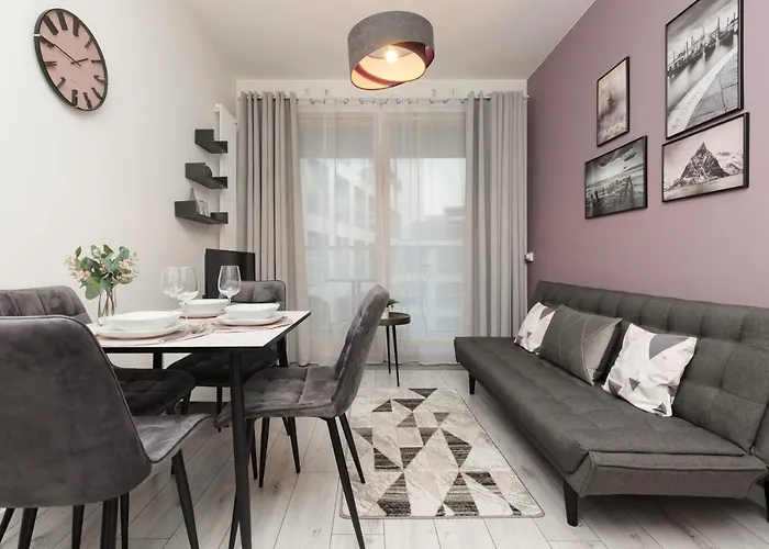 Elegant Apartment With Balcony & Bathtub Warsaw Wola By Noclegi Renters