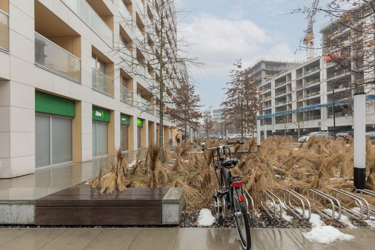 Elegant With Balcony & Bathtub Wola By Renters Apartament